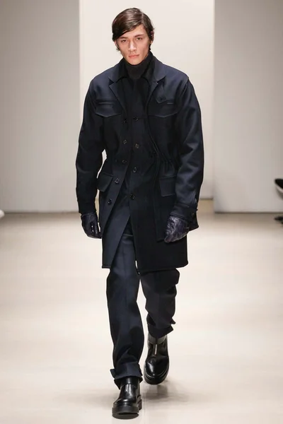 Look 30